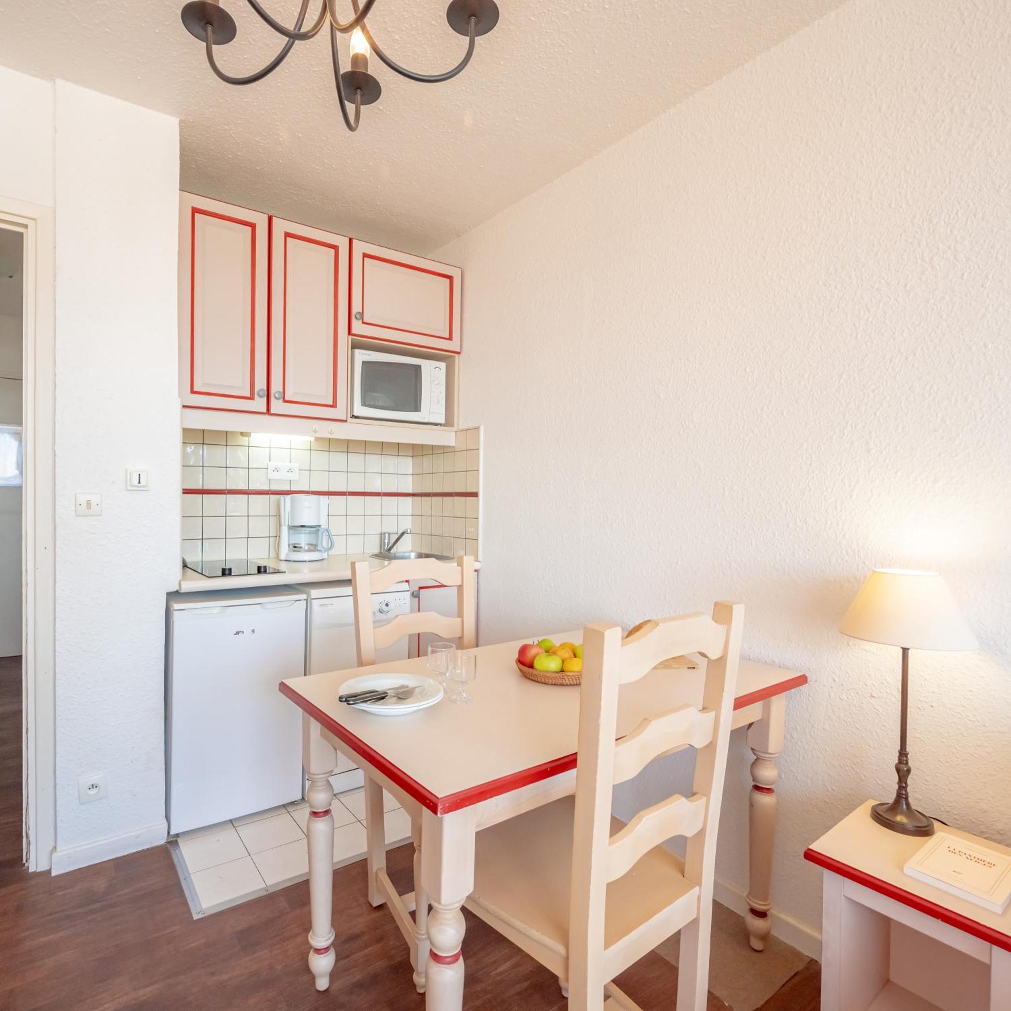 Residence Pierre & Vacances Bandol Port Exterior photo