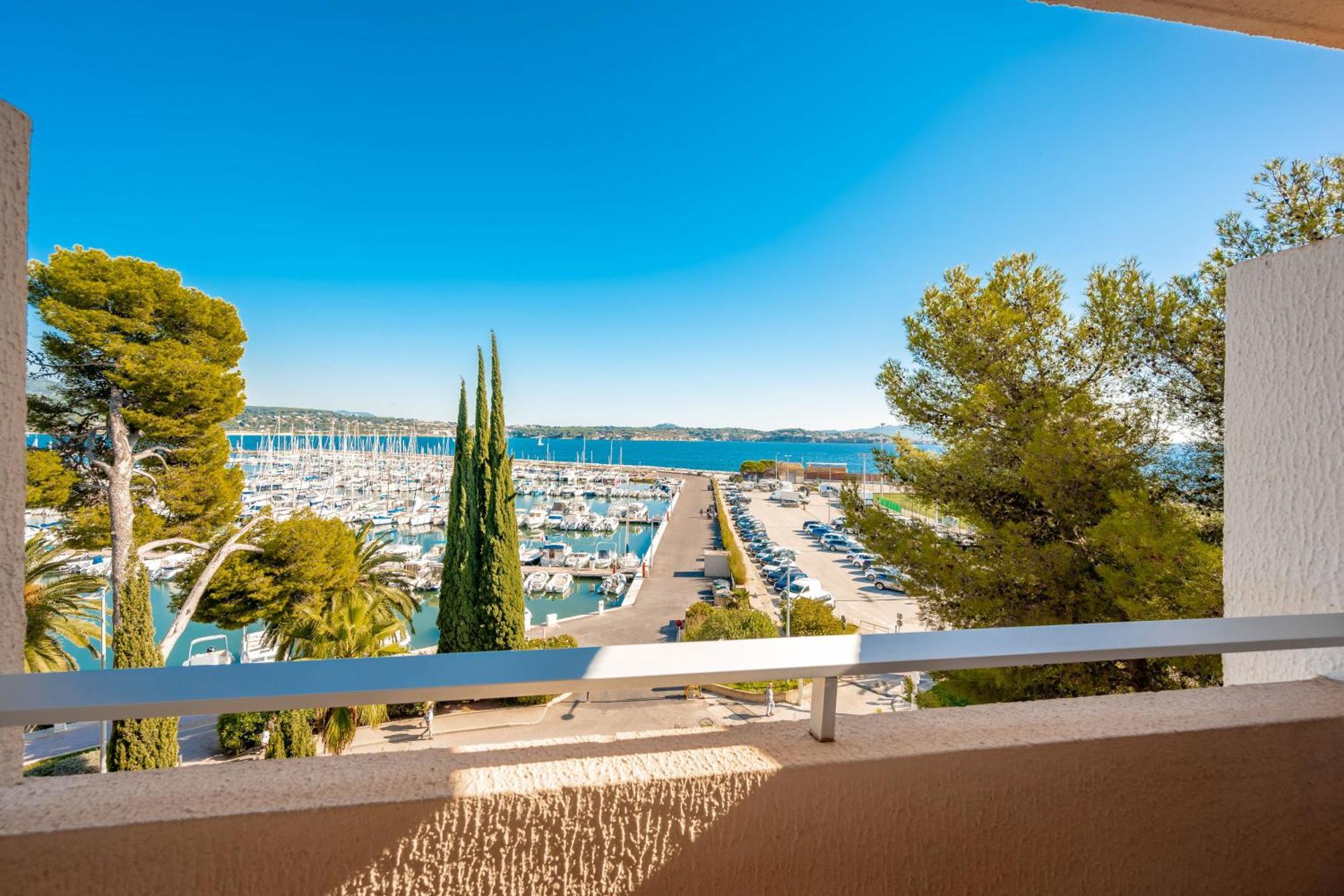 Residence Pierre & Vacances Bandol Port Exterior photo