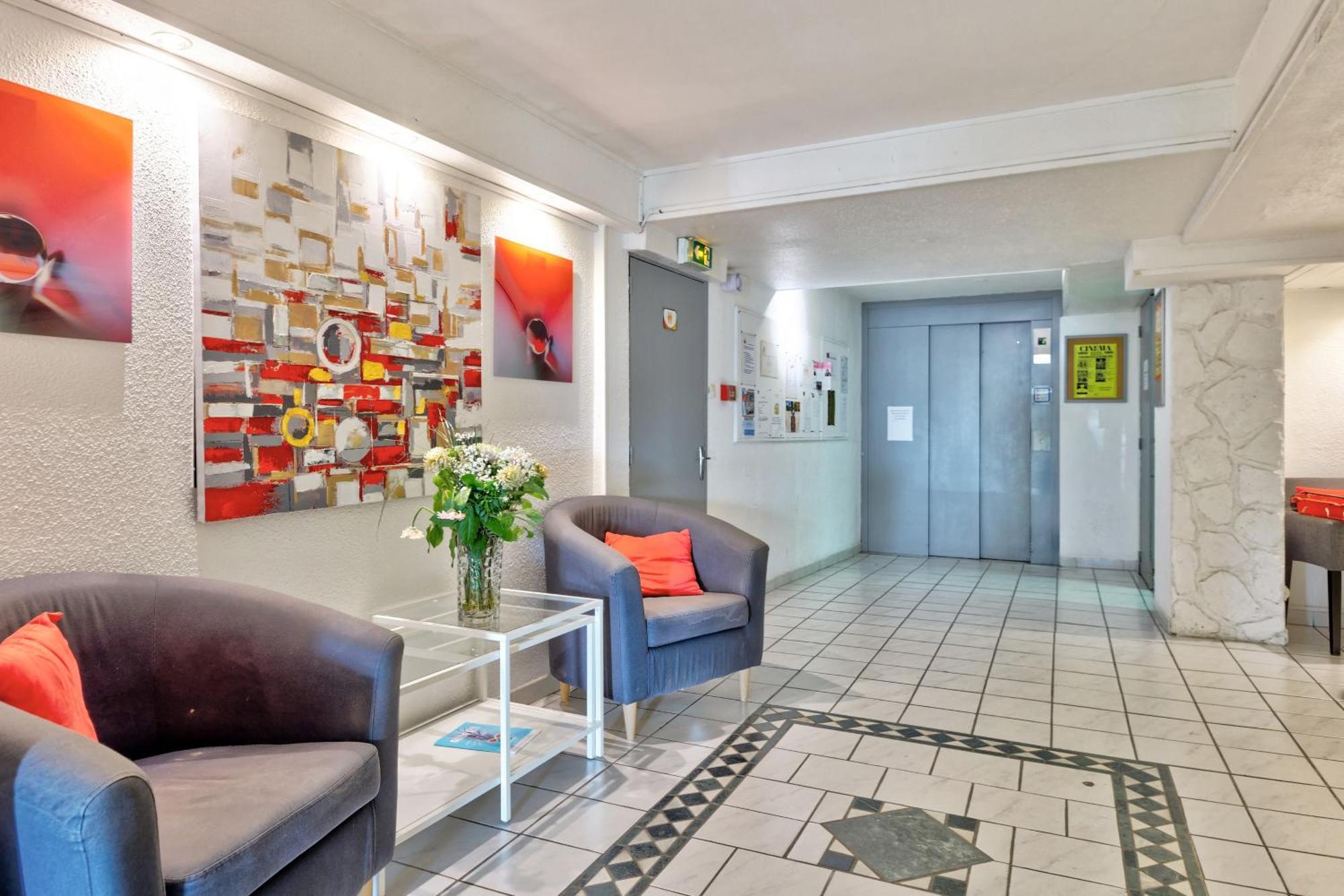 Residence Pierre & Vacances Bandol Port Exterior photo